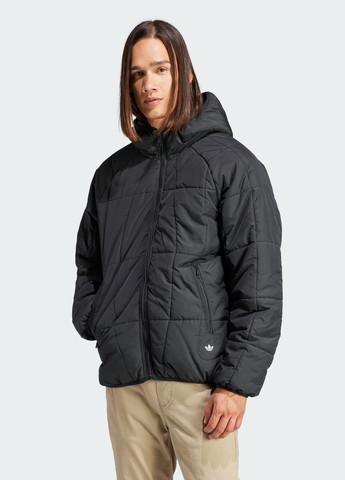 Черная демисезонная куртка adventure quilted puffer adidas