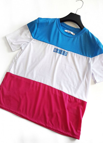 Біла футболка біла з блакитною і рожевою вставками NA-KD