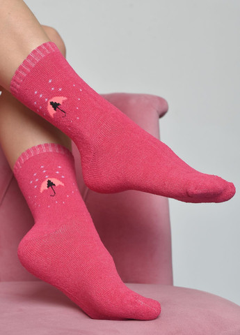 Шкарпетки махрові жіночі рожевого кольору розмір 37-42 Let's Shop (268661277)