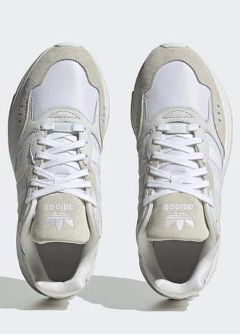 Белые всесезонные кроссовки retropy f90 adidas