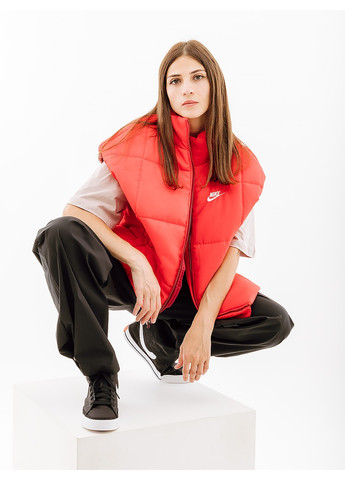 Красная демисезонная жилетка clsc vest Nike