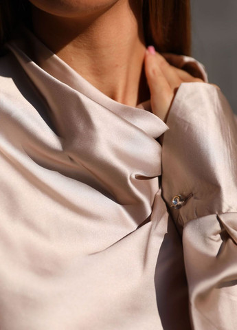 Бежевая демисезонная вечерняя блуза бежевого цвета из искусственного шелка Jadone Fashion