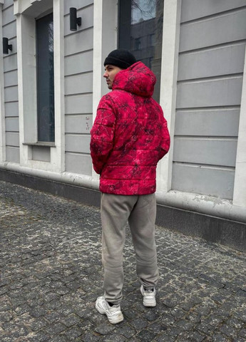 Червона зимня червона чоловіча куртка на синтепусі з абстрактним принтом No Brand