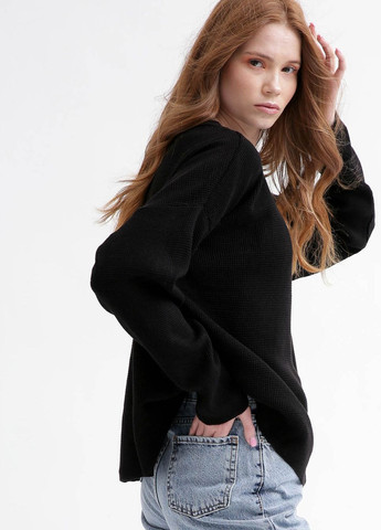 Черный демисезонный свитер Carica