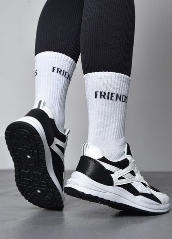 Черно-белые демисезонные кроссовки женские черно-белого цвета на шнуровке Let's Shop