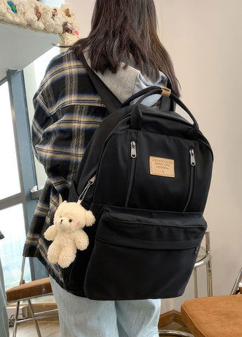 Вместительный стильный женский рюкзак / молодежный рюкзак сумка с брелком / городской стиль 2023 9130 Черный 68592 DobraMAMA (264736770)