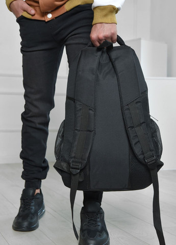 Рюкзак чоловічий однотонний чорного кольору Let's Shop (267735705)
