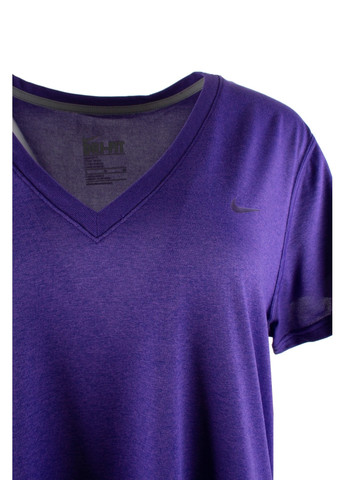 Фиолетовая летняя футболка женская dri-fit Nike