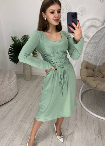 Оливкова жіноча сукня New Trend