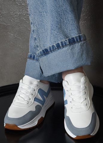 Білі осінні кросівки жіночі біло-блакитного кольору на шнурівці Let's Shop