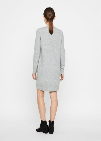 Серое платье Vero Moda