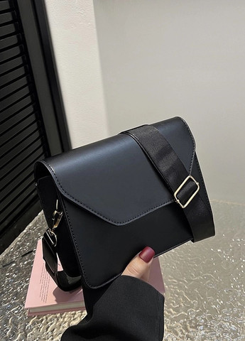 Женская сумка кроссбоди на широком ремешке 5809 черная No Brand (263933254)