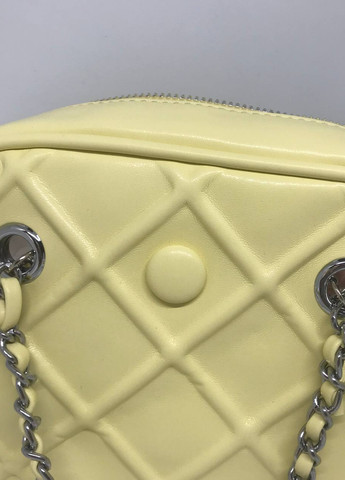 Женская сумочка с ремешком цвет желтый 435454 New Trend (259328339)