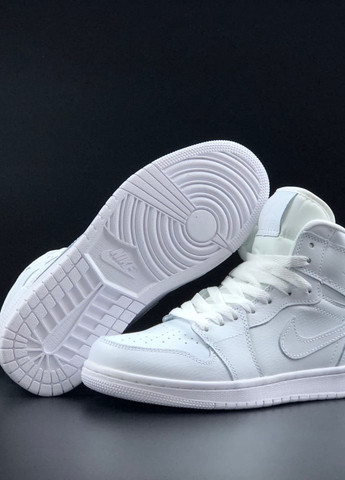 Белые демисезонные кроссовки мужские,вьетнам Nike Air Jordan