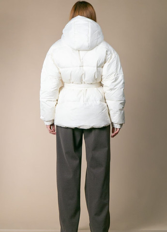 Молочна зимня куртка зимова з поясом CHICLY