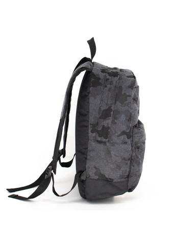 Молодежный повседневный городской рюкзак темно серого цвета с карманом для ноутбука камуфляжный средний No Brand (258591304)