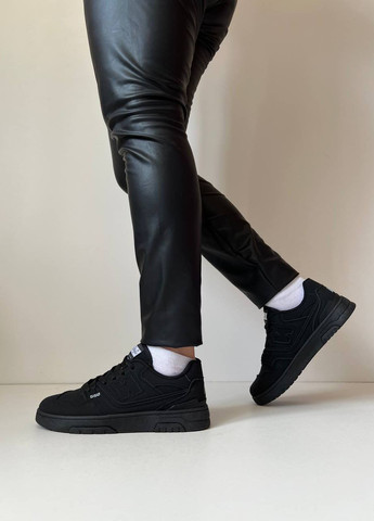 Чорні осінні кросівки жіночі Style