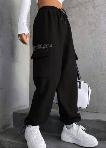 Тёплые чёрный качественные штаны из трёхнитки на флисе, спортивный штаны на резинке и с двумя карманами No Brand 601 (277869597)