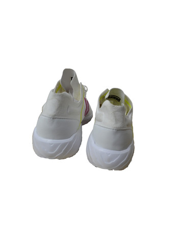 Белые женские кроссовки Hummel