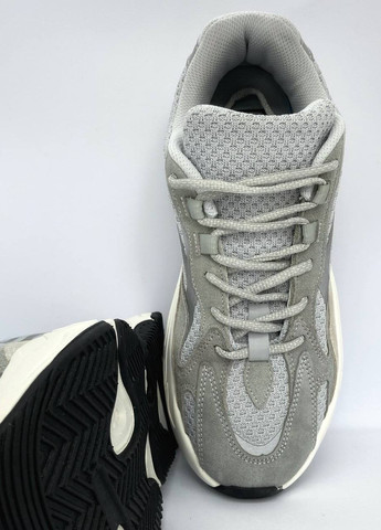 Серые всесезонные кроссовки реплика adidas yeezy 700 v2 static gray Vakko