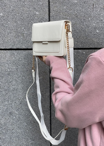 Жіноча сумка крос-боді на широкому ремінці біла No Brand (268039600)