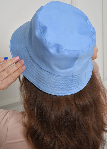 Панамка жіноча однотонна блакитного кольору Let's Shop (258843410)