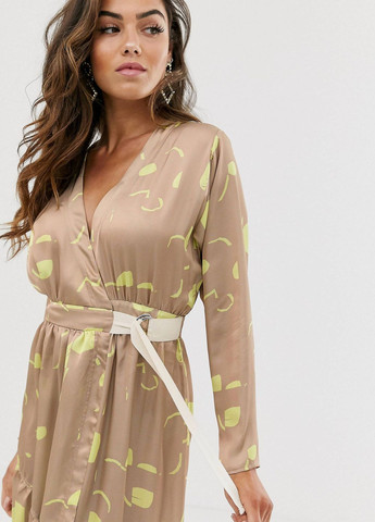 Бежевое платье на запах Asos