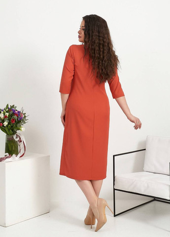 Оранжевое женское платье цвет оранжевий р.48/50 448633 New Trend
