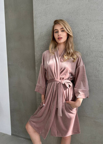 Рожева женский велюровй халат цвет пудра р.48/52 447374 New Trend