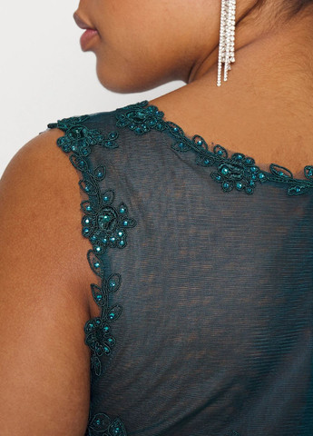 Зеленое платье Mascara