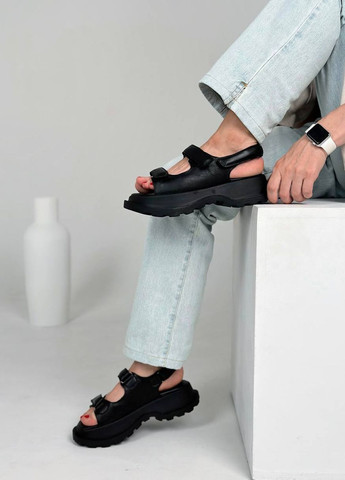 Черные босоножки Vakko на липучке