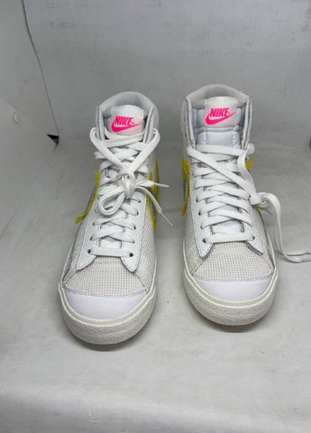 Кроссовки женские (оригинал) WMNS BLAZER MID VNTG 77 WHITE Nike кросівки белые (260089712)