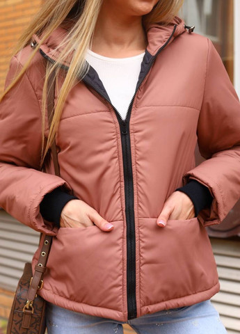 Светло-коричневая демисезонная женская куртка демисезон из плащевки No Brand