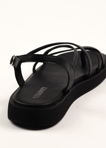 Черные сандали на платформе кожаные V.I.Konty на липучке