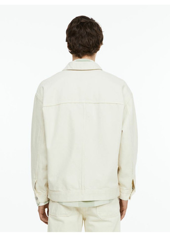 Молочна демісезонна чоловіча джинсова куртка relaxed fit (55623) s біла H&M