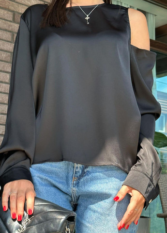 Чорна літня блузка жіноча чорного кольору розмір 42-48 з баскою Let's Shop
