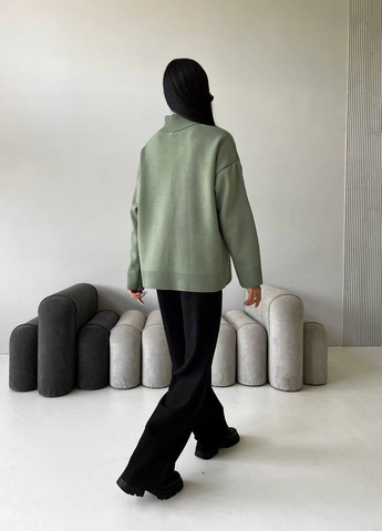 Жіночий светр із блискавкою із жаккардової в'язки колір оливковий р.42/46 441550 New Trend (263134018)