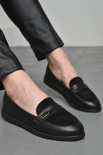 Туфлі-лофери жіночі чорного кольору Let's Shop (278404403)