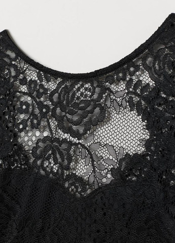 Черное кружевное платье H&M