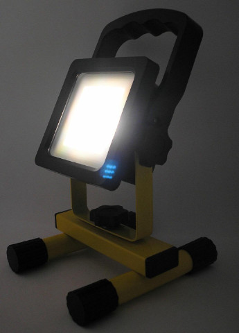 Акумуляторний прожектор LED світлодіодний з підставкою Home чорний