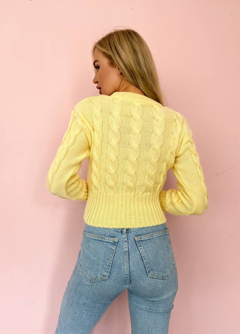 Жіночий светр укорочений з візерунком коси світло-жовтого кольору 396784 New Trend (258967735)