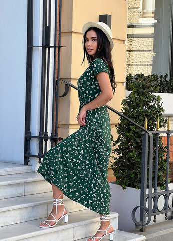 Зелена кежуал легка довга сукня зроблена зі зручного софту у ніжний принт а-силует INNOE з квітковим принтом