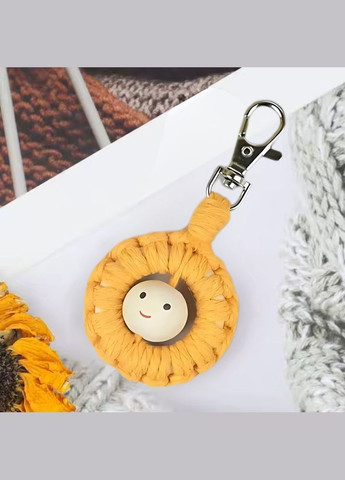 Набор макраме для творчества и ручной вязки брелока для ключей или аксессуаров 10х5см, оранжевый. No Brand (338854806)