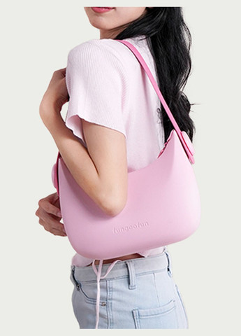 Сумочка силіконова клатч жіночий на ремінці з ручками водонепроникна сумка на блискавці, рожева No Brand (354829502)