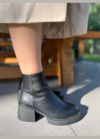 Осенние женские ботинки из кожи черные (1278) No Brand