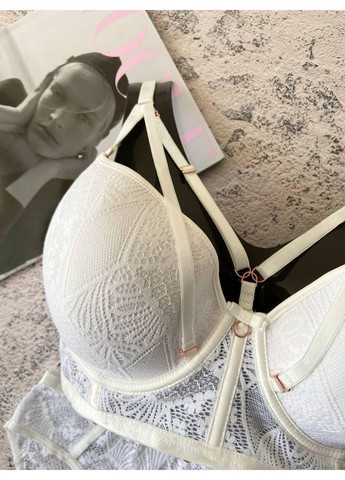 Білий комплект жіночої білизни з портупеями білий Weiyesi