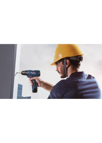 Акумуляторний шуруповерт-дриль Professional GSR 120-Li 12В 2х2А·год 14·30Нм 400·1500об/хв у кейсі, вага 0.89кг. Bosch (381232691)