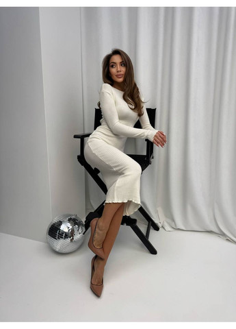 Молочна кежуал приталена сукня міді в рубчик із зав'язками на спині силуетна MonCher