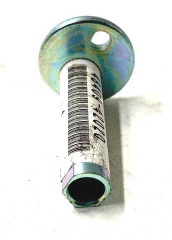 Болт кріплення заднього важеля, оригінал OEM 48409-42020 RAV4 XA/XA2 Toyota (369963289)