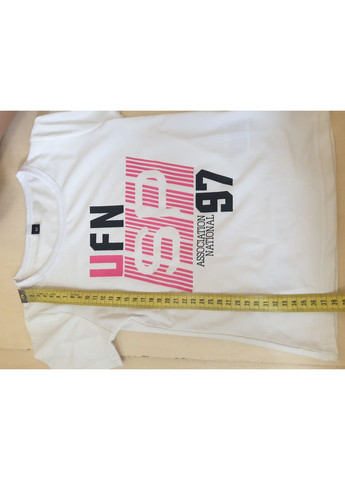 Белая летняя летняя спортивная футболка для девочки 98 104 No Brand